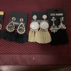 Estos aretes son nuevos sin usos